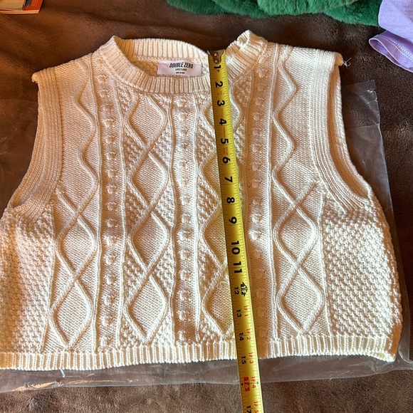 NWT crop top sweater - Picture 5 of 5